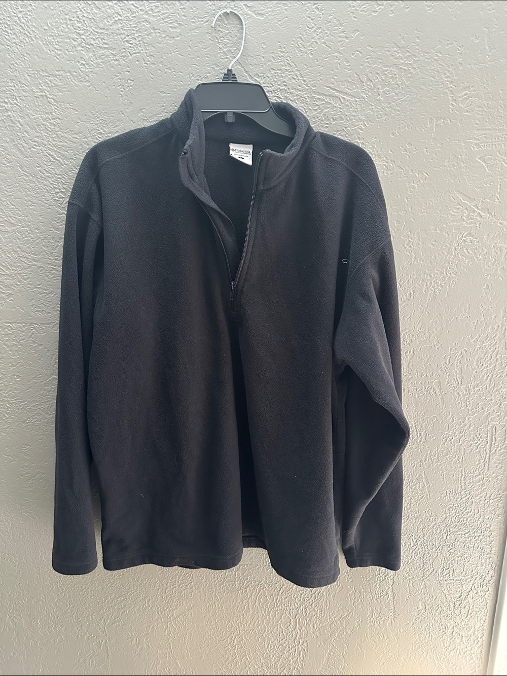 Columbia Men's Black Half-Zip Fleece Jacket
